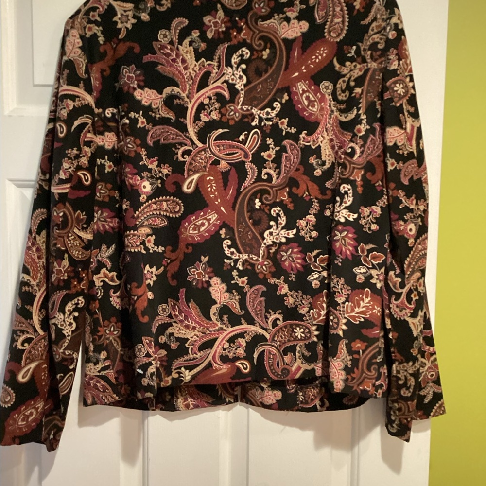 Blazer - Picture 5 of 5